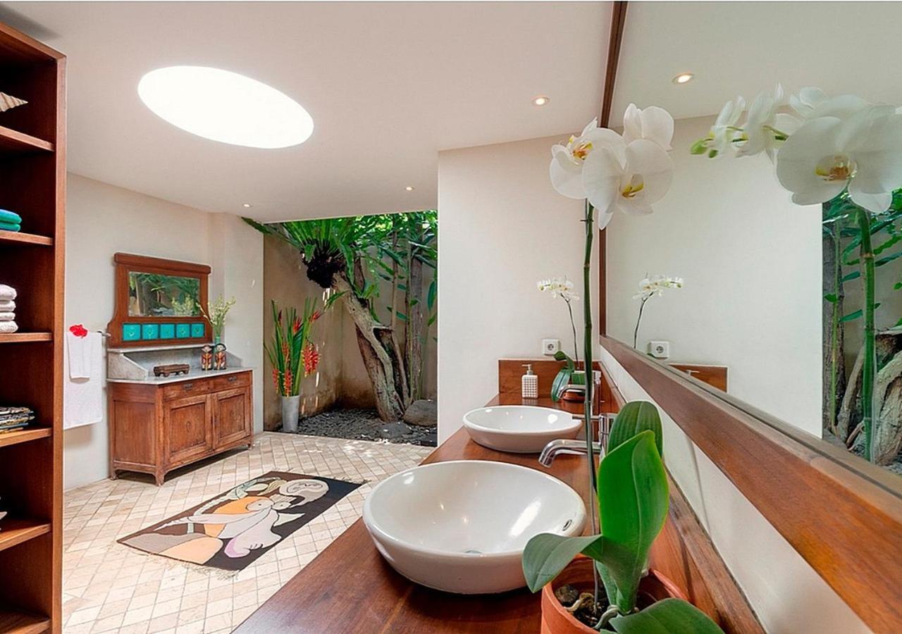 Villa Andalas Seminyak Exterior foto